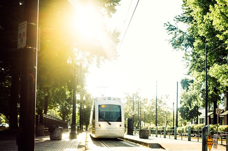 Light Rail Commuting in Portland cm