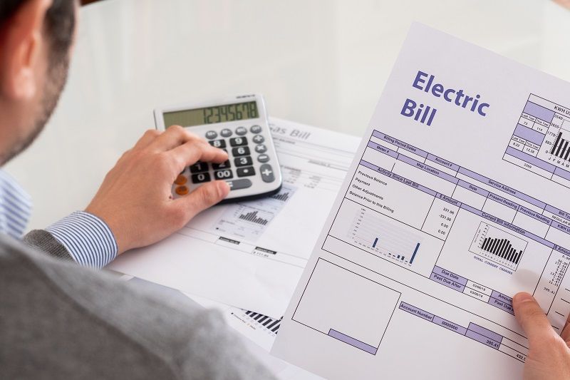 Calculating energy efficiency and energy bill papers cm