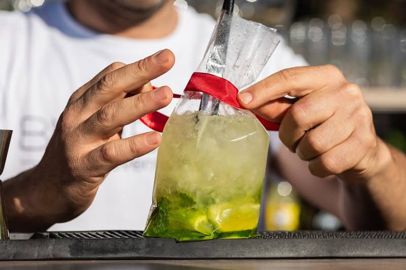 Oregon Legislators should throw restaurants and bars a lifeline by legalizing cocktails to go cm 1